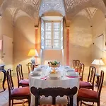 Villa Palazzo Pozzo Bonelli 14, Emma *