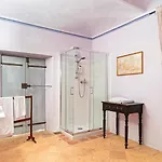 Palazzo Pozzo Bonelli 14, Emma Villa