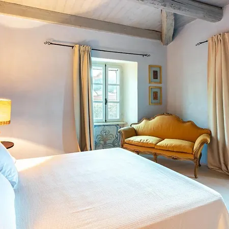 Villa Palazzo Pozzo Bonelli 14, Emma