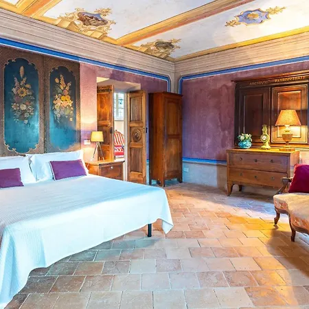 Villa Palazzo Pozzo Bonelli 14, Emma Ottiglio