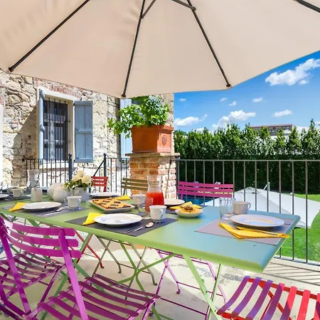 Villa Palazzo Pozzo Bonelli 14, Emma *